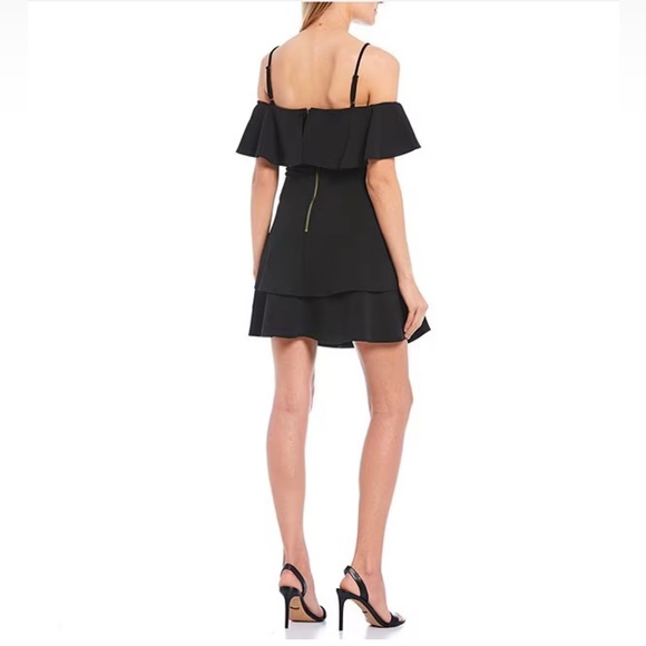 Elegant Navy Off-Shoulder Dress Size 3-4 - Picture 6 of 9